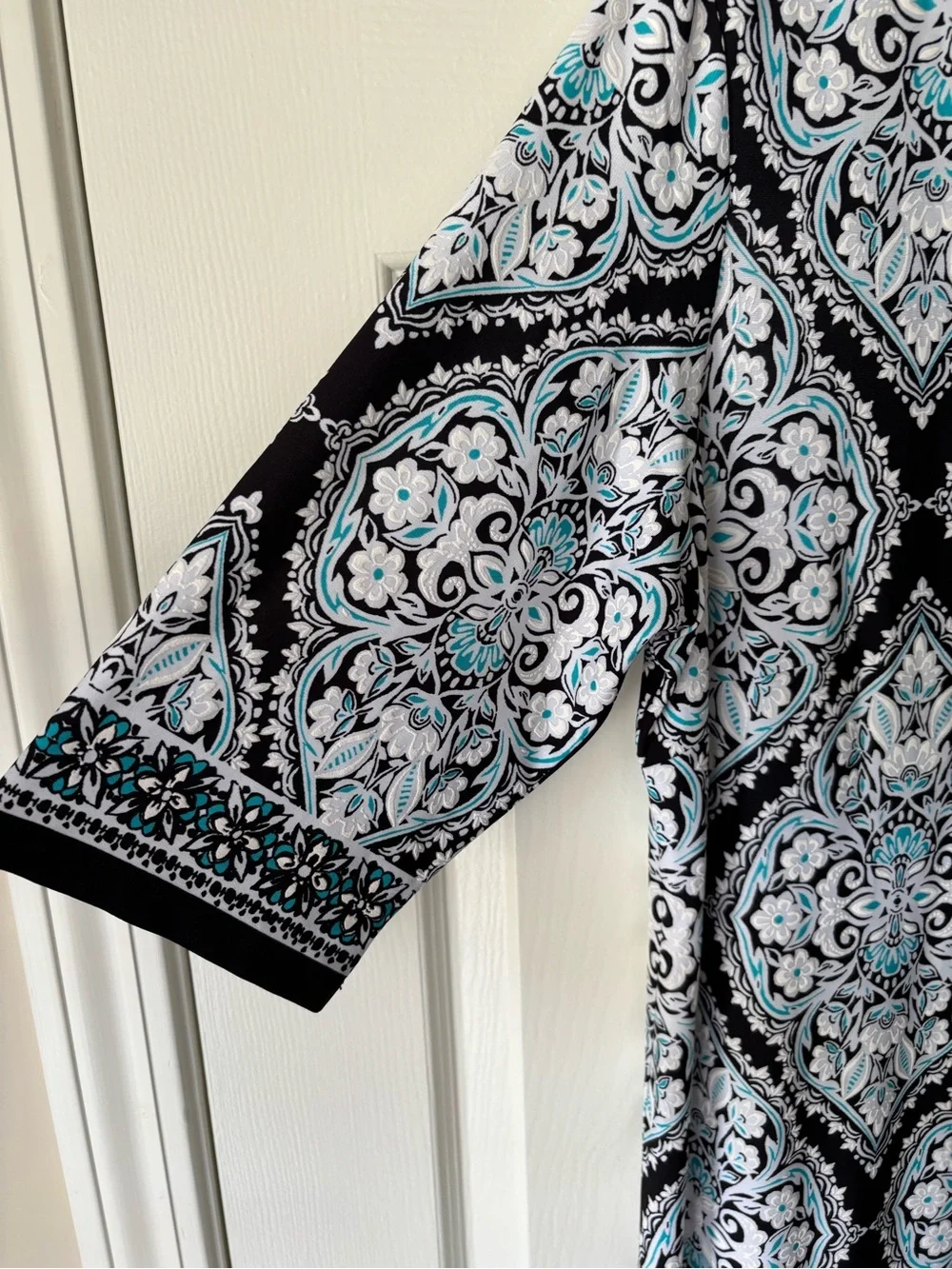 Studio One Black, White & Teal Printed Keyhole Shift Dress